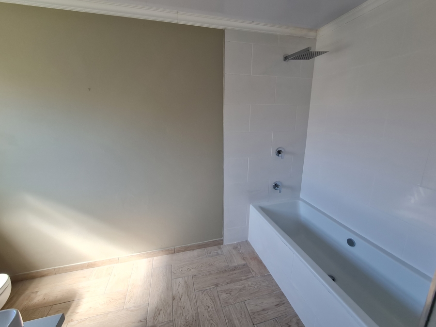 3 Bedroom Property for Sale in Paradise Beach Eastern Cape
